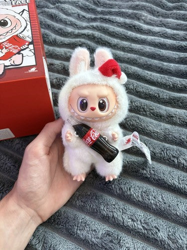 Labubu X Coca-Cola – Peluche Collector Officielle